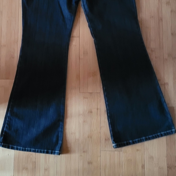 Y2K Vintage Jordache Lo-Rise Flared Jeans - Picture 11 of 11